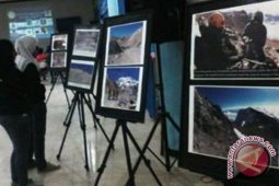 44 foto pendakian Aconcagua dipamerkan di Unair