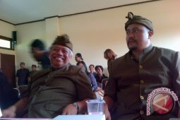 Winasa "Nyalon" Gubernur Lagi