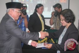 Bupati Serahkan DP4 ke KPU Kutai Timur