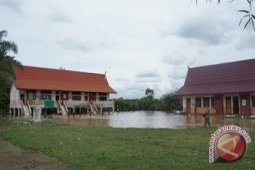 Pemkab Batanghari bantu korban banjir terparah