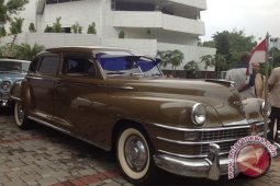 Mobil Antik Mercedes Benz 1973 Rp100 juta