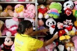 PENJUALAN BONEKA MENINGKAT