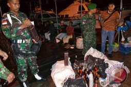 Satgas Pamtas Amankan Miras Asal Malaysia