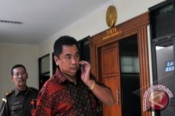 Hakim Tipikor Pontianak Dituntut 10 Tahun Penjara