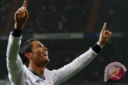 Ronaldo dekati Suarez untuk Sepatu Emas Eropa