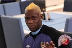 Sepak bola - Balotelli bantu milsn raih kemenangan