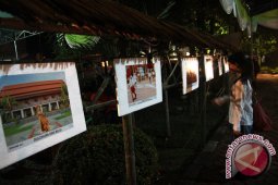 UNG Pamerkan Karya Foto Ketertinggalan Pendidikan