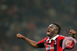 Milan tundukkan Barcelona 2-0