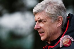 Arsenal Kalahkan Aston Vila 2-1