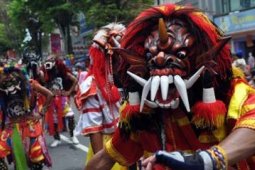 KIRAB CAP GO MEH