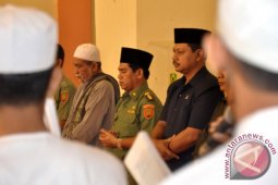 PNS HSU GELAR MAULID