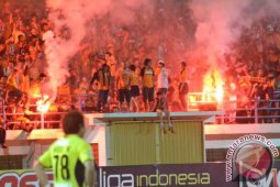 Persisam Kalahkan Persib