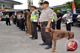 Banjarmasin Fat Policemen Take Part In Mandatory Weight Loss Program