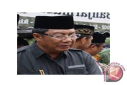 Larang Pengangkatan Tenaga Honorer