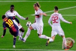 Barca bantai AC Milan 4-0