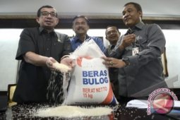 Menteri Sosial: Penyaluran Raskin 2013 Dengan 5T