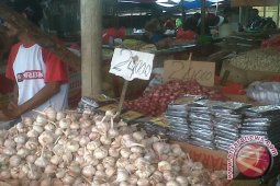 Disperindagkop Pontianak Akui Sulit Data Stok Bahan Pangan