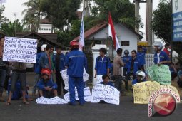 Buruh PT BKG setuju kontrak kerja baru