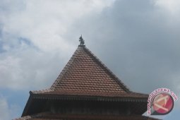 Ada kubah masjid berlambang wayang di Batanghari