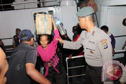 Evakuasi Penumpang Kapal