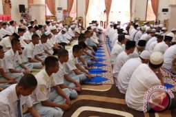 Khatib Ajak Perkokoh Persatuan