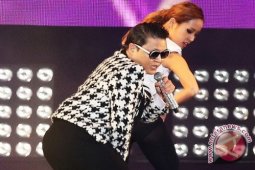 Video 'Gentlemen' Psy Dikalahkan Penyanyi Usia 63 Tahun