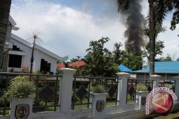 Tujuh Rumah HST Terbakar