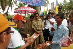 Dua Kelompok Tani Ternak Marangkayu Terima Bantuan APBN