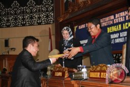 DPRD Berikan Nilai 90 Atas LKPJ Bupati Kukar 2012