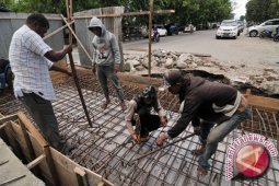 Realisasi Proyek Drainase Dalam Kota 20 Persen