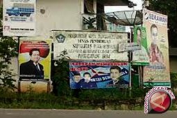 Baliho Bakal Calon Bupati Bangka Barat Marak