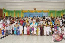 SANTUNI 200 ANAK YATIM