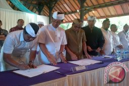 Pastika Teken Kontrak Politik Dengan KMPB