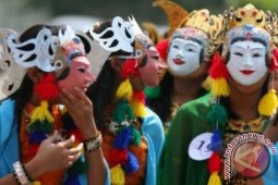FESTIVAL SERIBU TOPENG