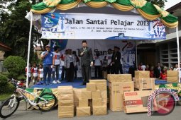 Gerak Jalan Antara Dan Disdik Kalsel