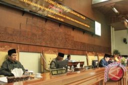 Mukmin Nilai Baik LKPj Gubernur