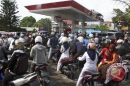Harga Bensin di Penajam Rp10.000 per Liter