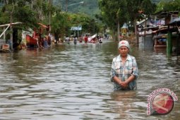 Evakuasi Korban Banjir Gorontalo Utara Terus Berlangsung
