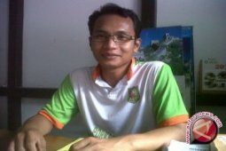Profil - Dokter Hidayat Samiaji, Tetap Semangat Jaga Puskesmas Perbatasan