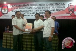 Iwan-Acui Daftar Pilwako Pontianak Jalur Perseorangan