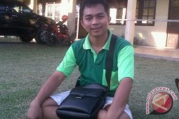 Profil -  Ambresius Murjani: Dari Batas Untuk Batas