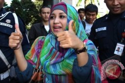 Fathanah Dibesuk di Rutan KPK