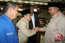 Gubernur Jawab Pertanyaan Fraksi DPRD Kaltim