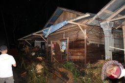 33 Rumah Tersapu Banjir Bandang