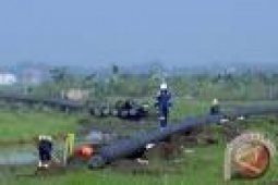 Pipa minyak Pertamina terbakar di Cimahi
