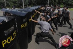 19.000 Personel Antisipasi Aksi Unjukrasa Kenaikan BBM