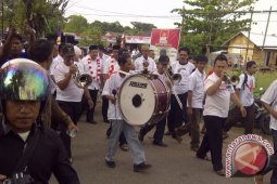 Lebih 10.000 Warga Antarkan Pasangan Muda-Harjo Daftar ke KPU