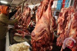 Pedagang Diduga Jual Daging Tidak Layak Konsumsi
