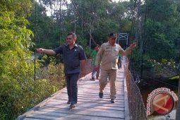 Ketua DPRD Sekadau Imbau Warga Jaga Kebersihan di Musim Kemarau