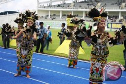 29 Paguyuban Ikut Kirab Budaya Saat Parade EIFAF